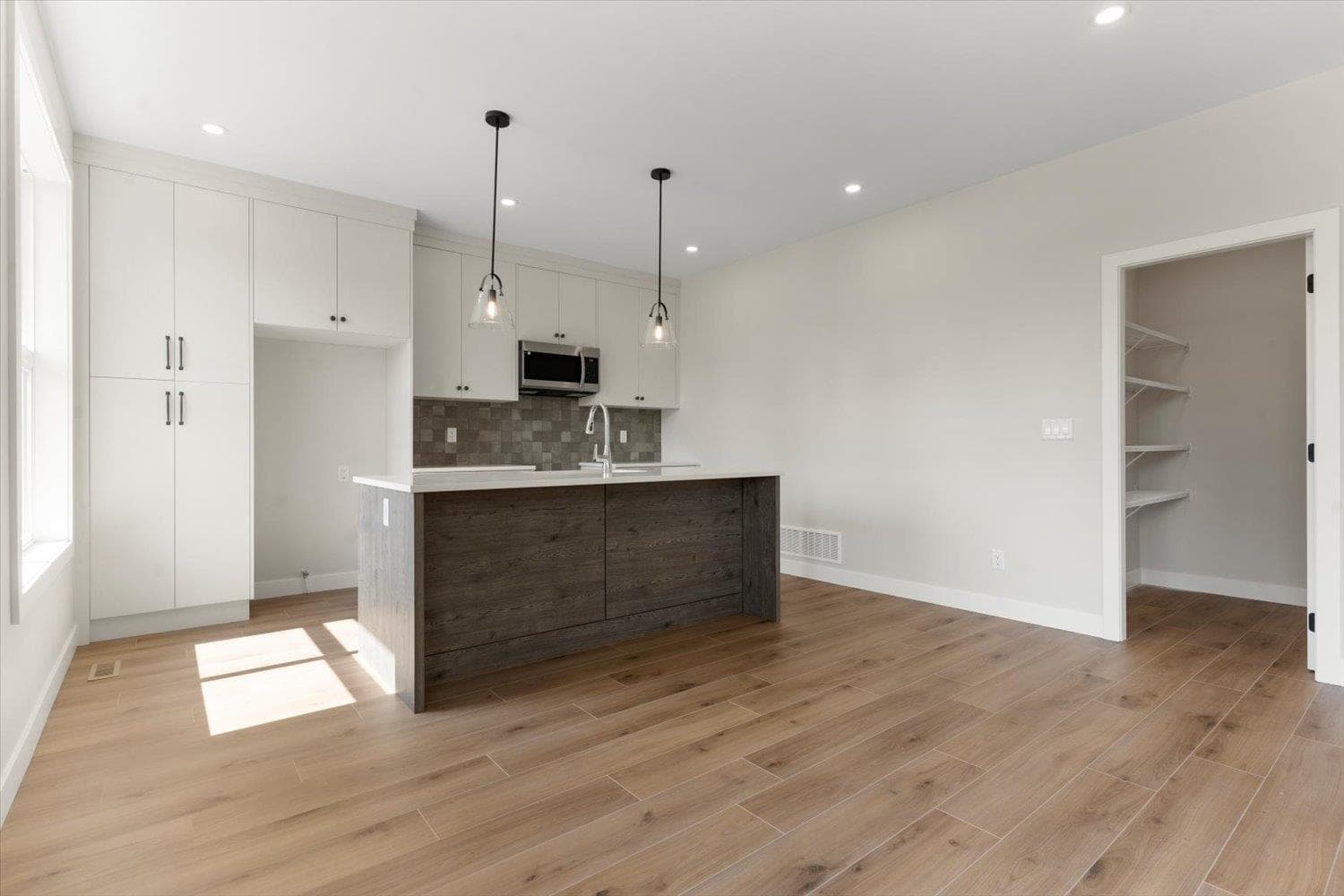 1 - 46058 Bonny Avenue, Chilliwack, V2P 3H6 — photo 1