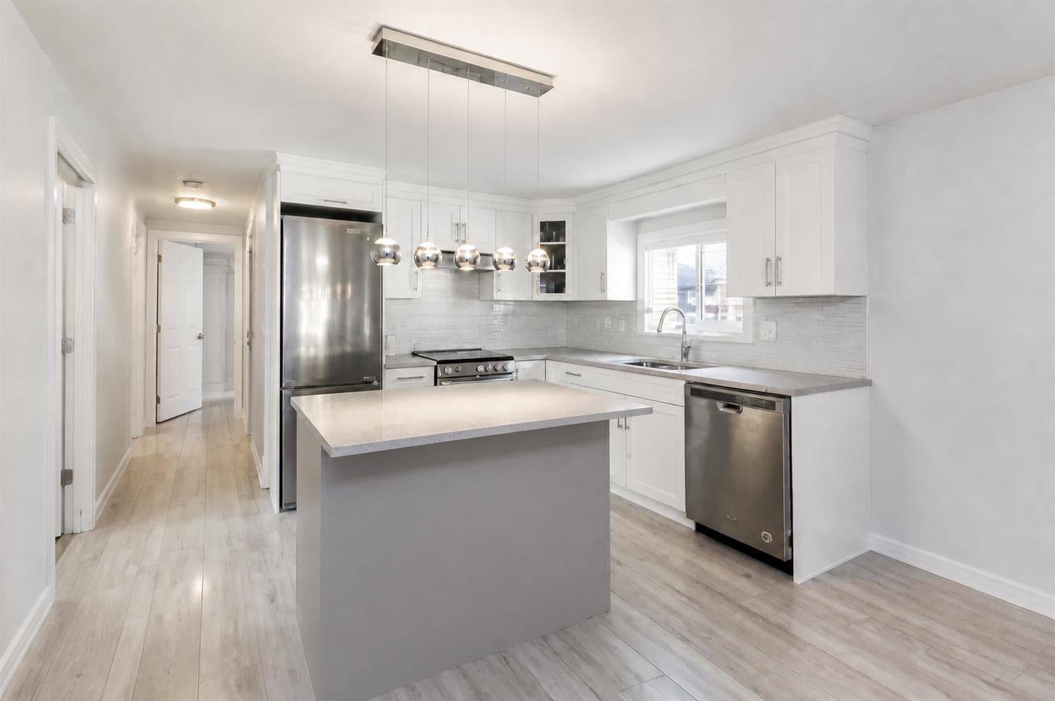 221 - 1840 160 Street, Surrey, V3A 4X4 — photo 3