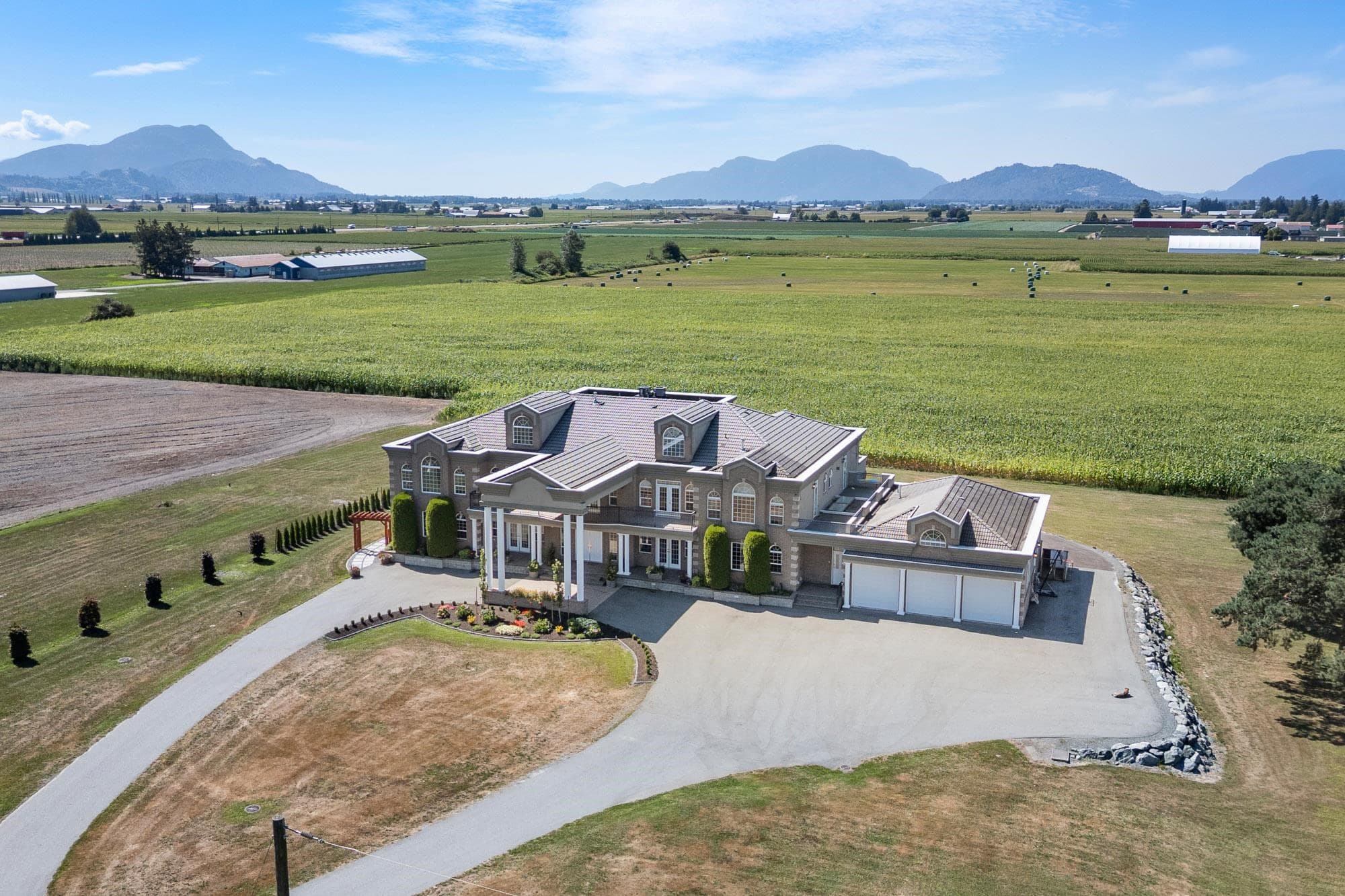 8703 Upper Prairie Road, Chilliwack, V2P 6H3 — photo 2