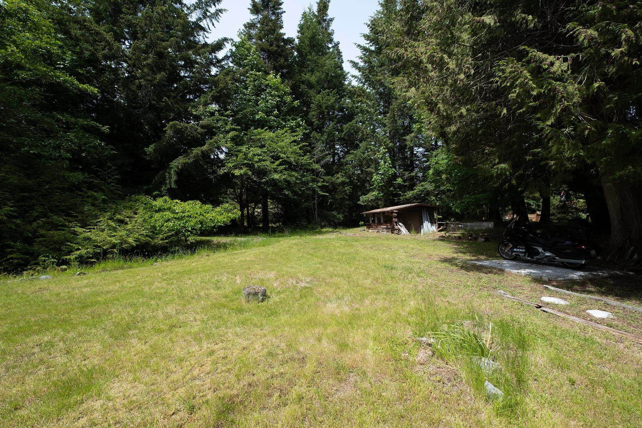 8127 Redrooffs Road, Halfmoon Bay, V7Z 1A7 — photo 3