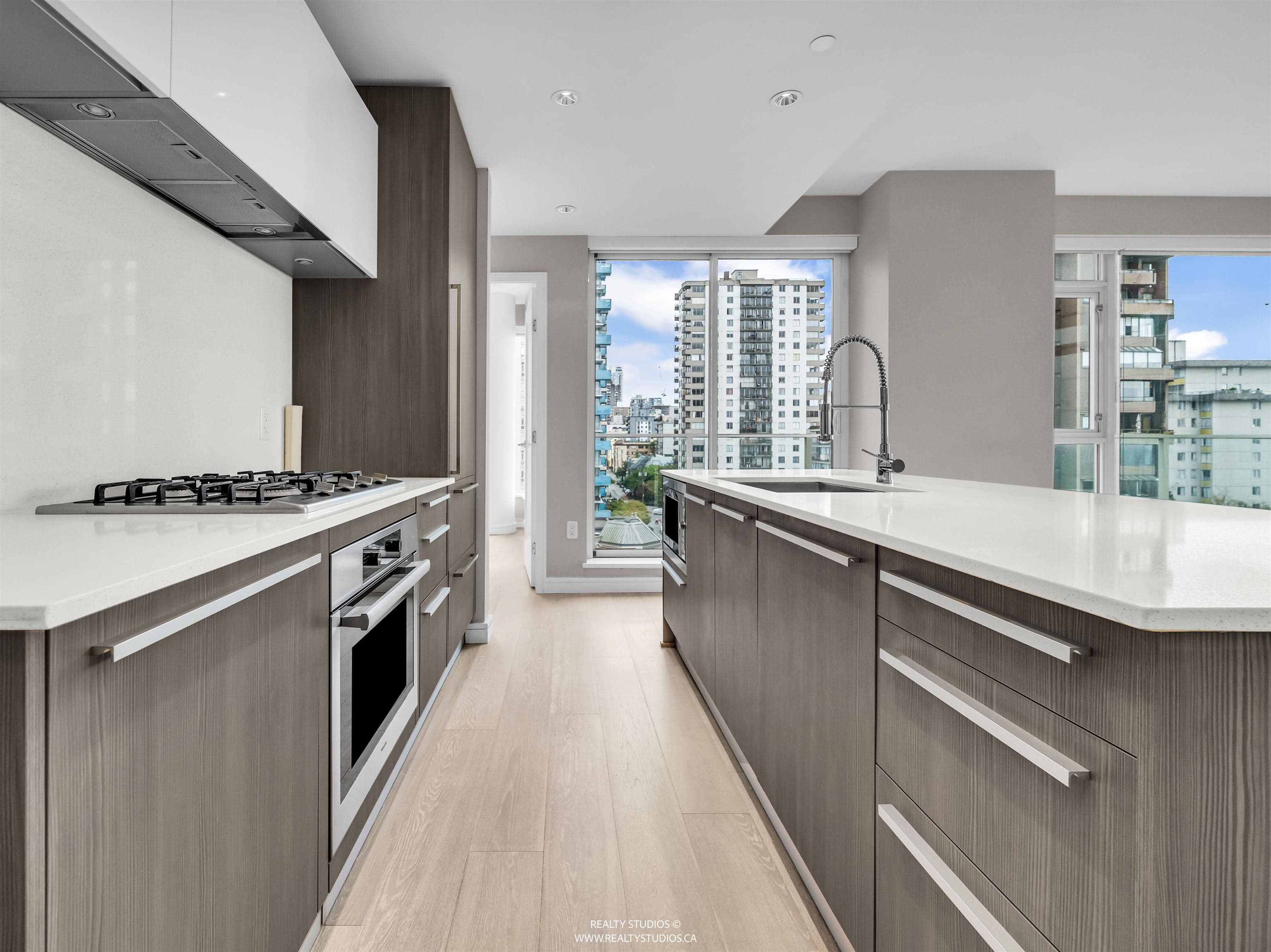 905 - 1221 Bidwell Street, Vancouver, V6G 0B1 — photo 5