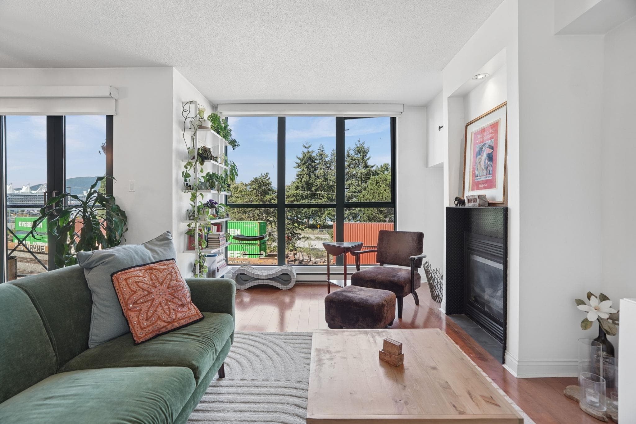 306 - 55 Alexander Street, Vancouver, V6A 1B2 — photo 3