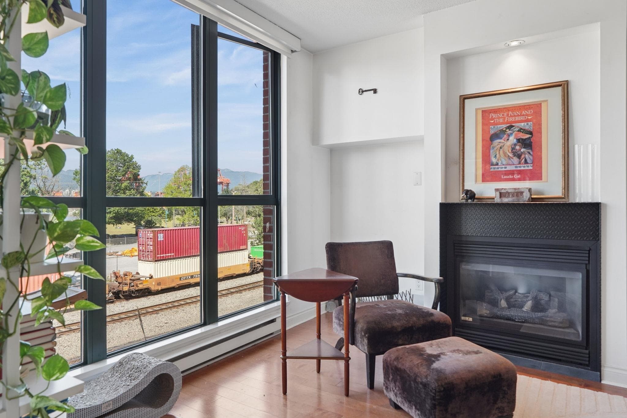 306 - 55 Alexander Street, Vancouver, V6A 1B2 — photo 5