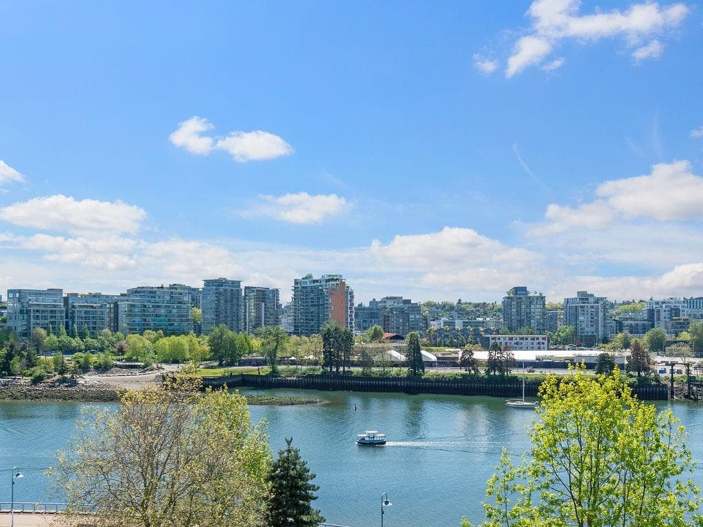 801 - 980 Cooperage Way, Vancouver, V6B 0C3 — photo 2