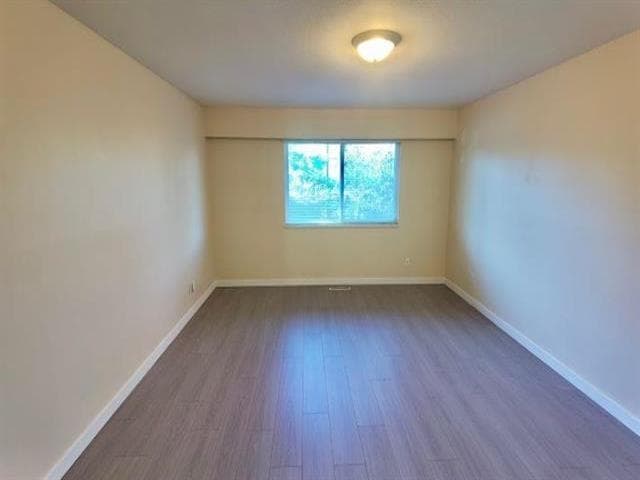 15622 Thrift Avenue, White Rock, V4B 2M2 — photo 4