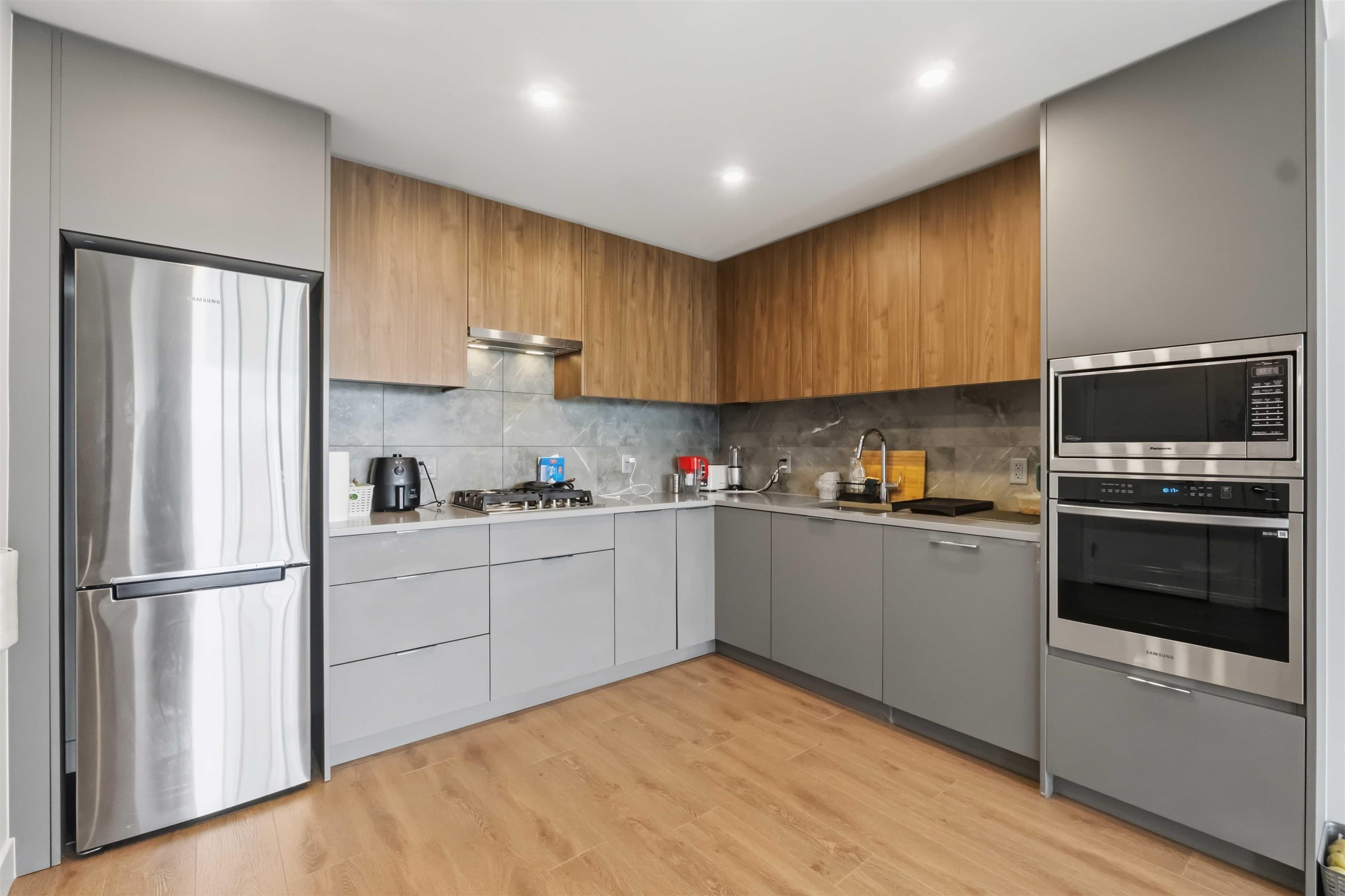 2401 - 13359 Old Yale Road, Surrey, V3T 0S4 — photo 5