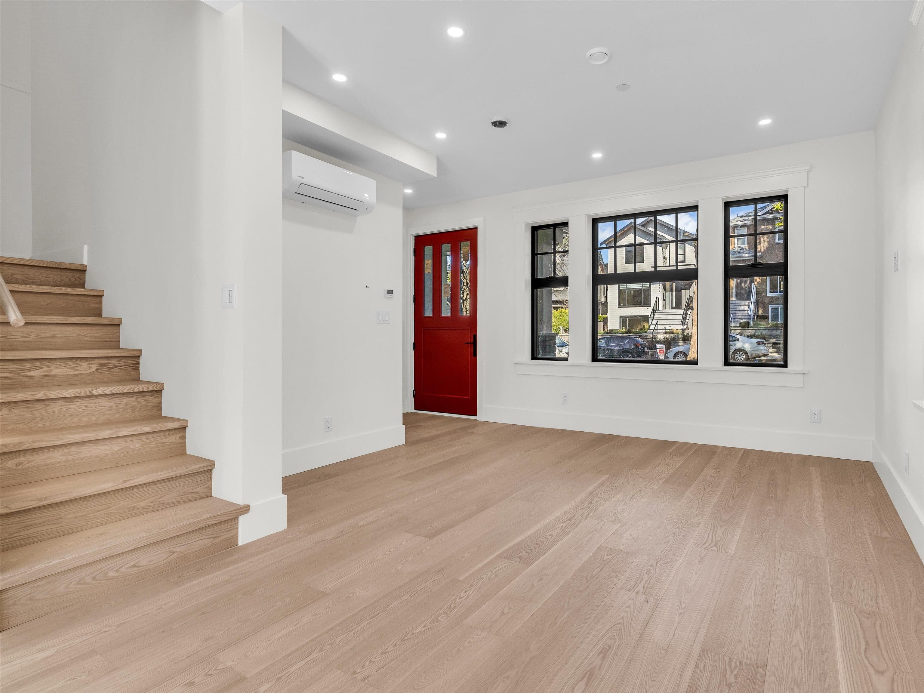 2566 W 2nd Avenue, Vancouver, V6K 1J8 — photo 3