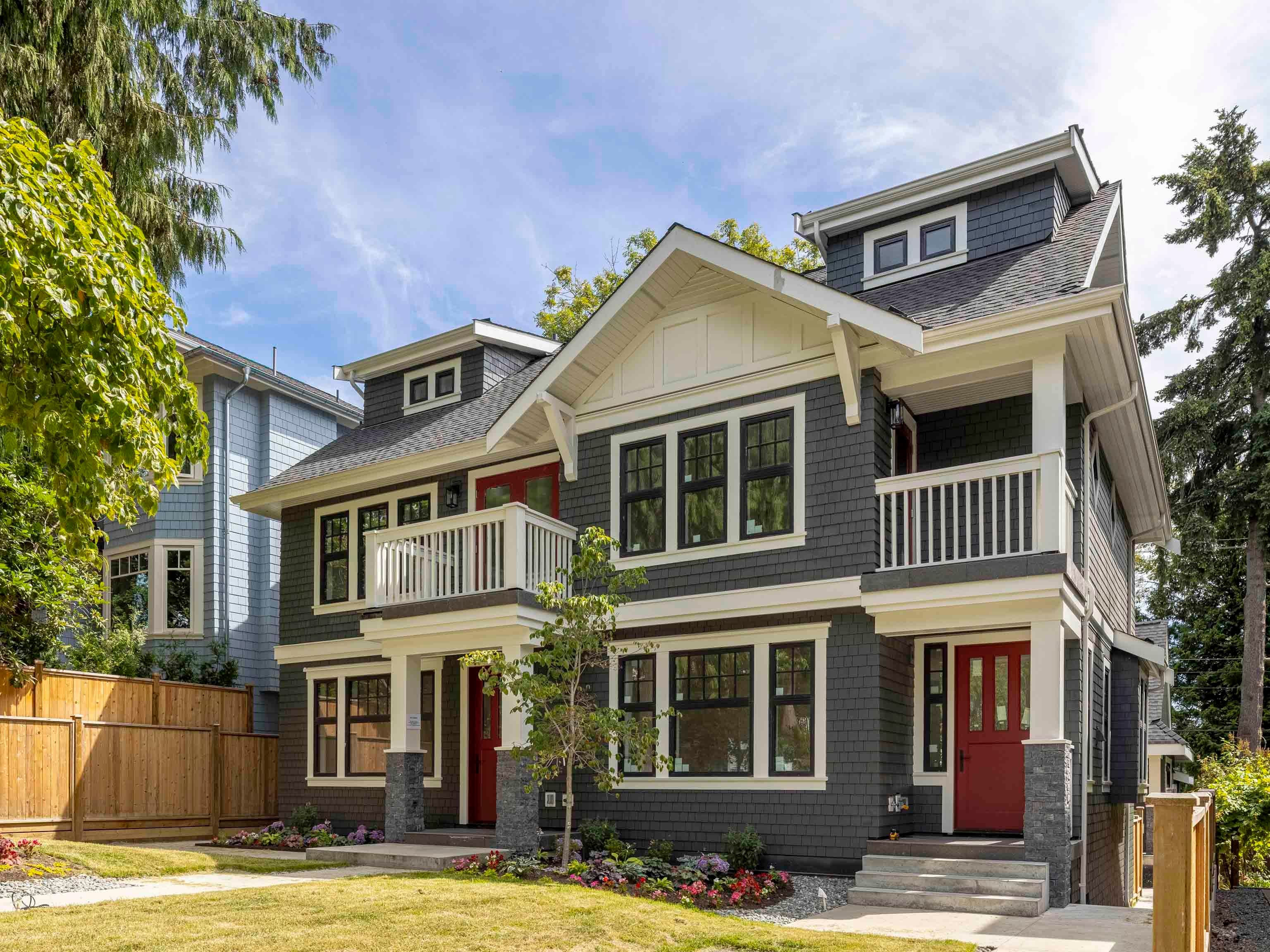 2568 W 2nd Avenue, Vancouver