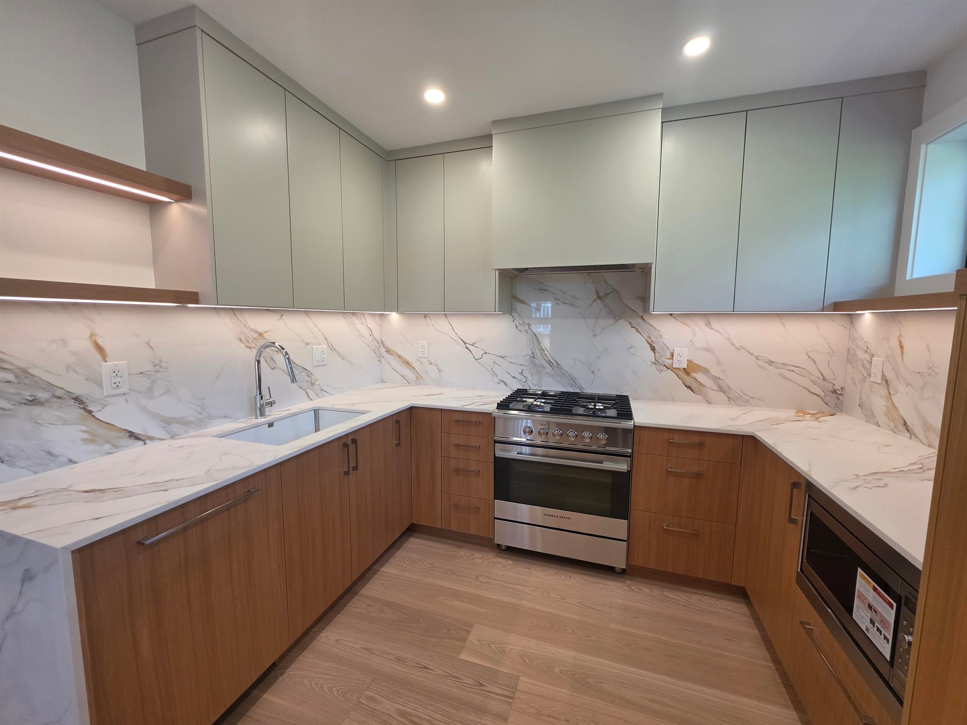 2570 W 2nd Avenue, Vancouver, V6K 1J8 — photo 3