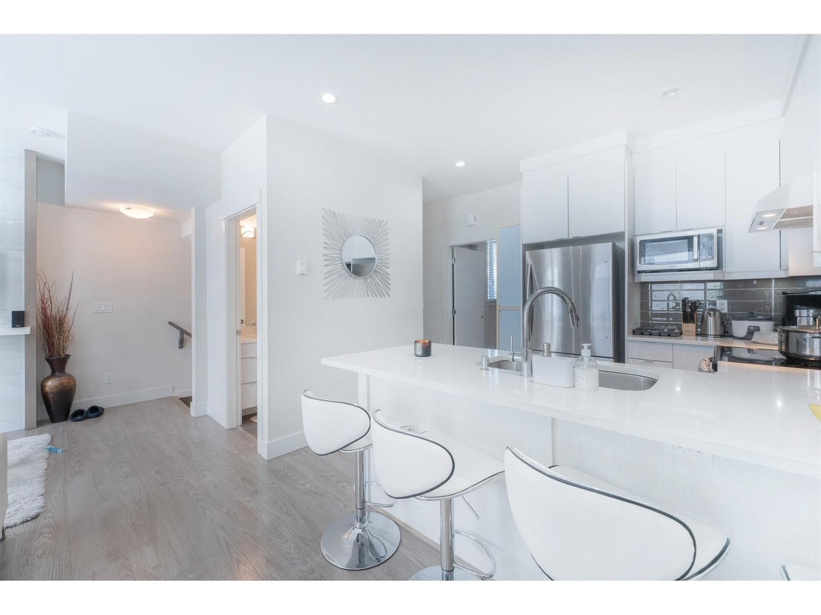 2 - 11267 133 Street, Surrey, V3R 0E3 — photo 5