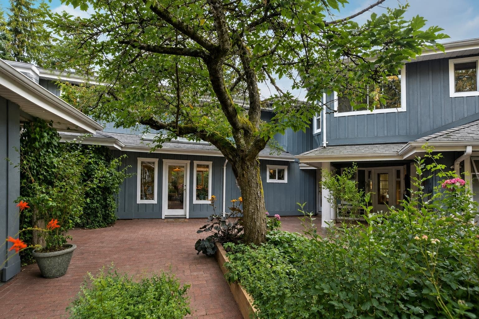 431 Sunset Road, Bowen Island, V0N 1G2 — photo 4