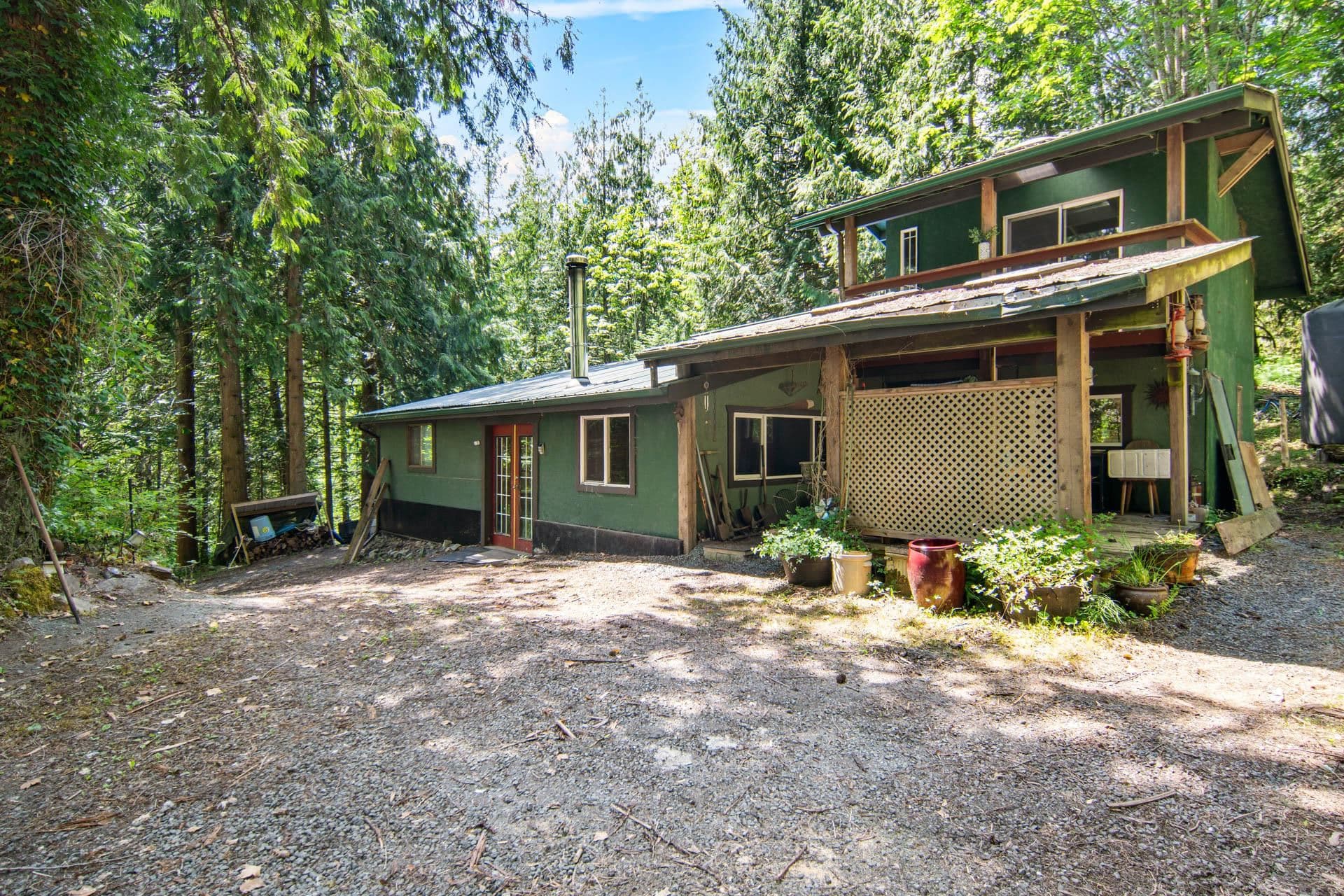4139 Slesse Road, Chilliwack, V4Z 1B3 — photo 1