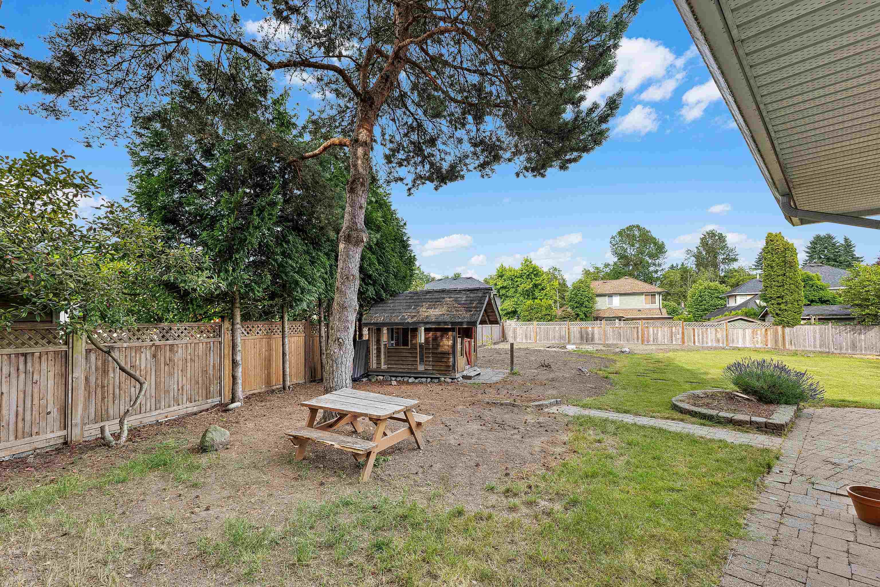 14247 86 Avenue, Surrey, V3W 0S6 — photo 5