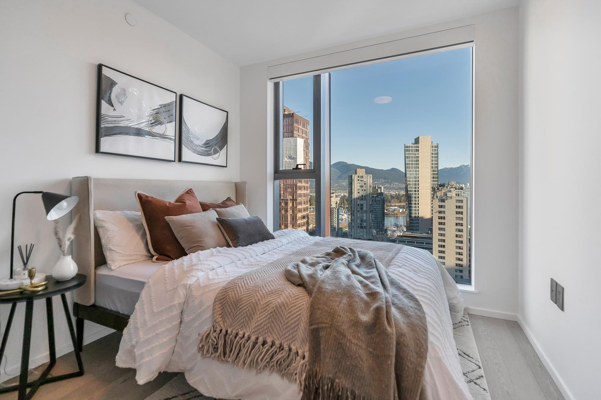2303 - 1408 Robson Street, Vancouver, V6G 0E6 — photo 3