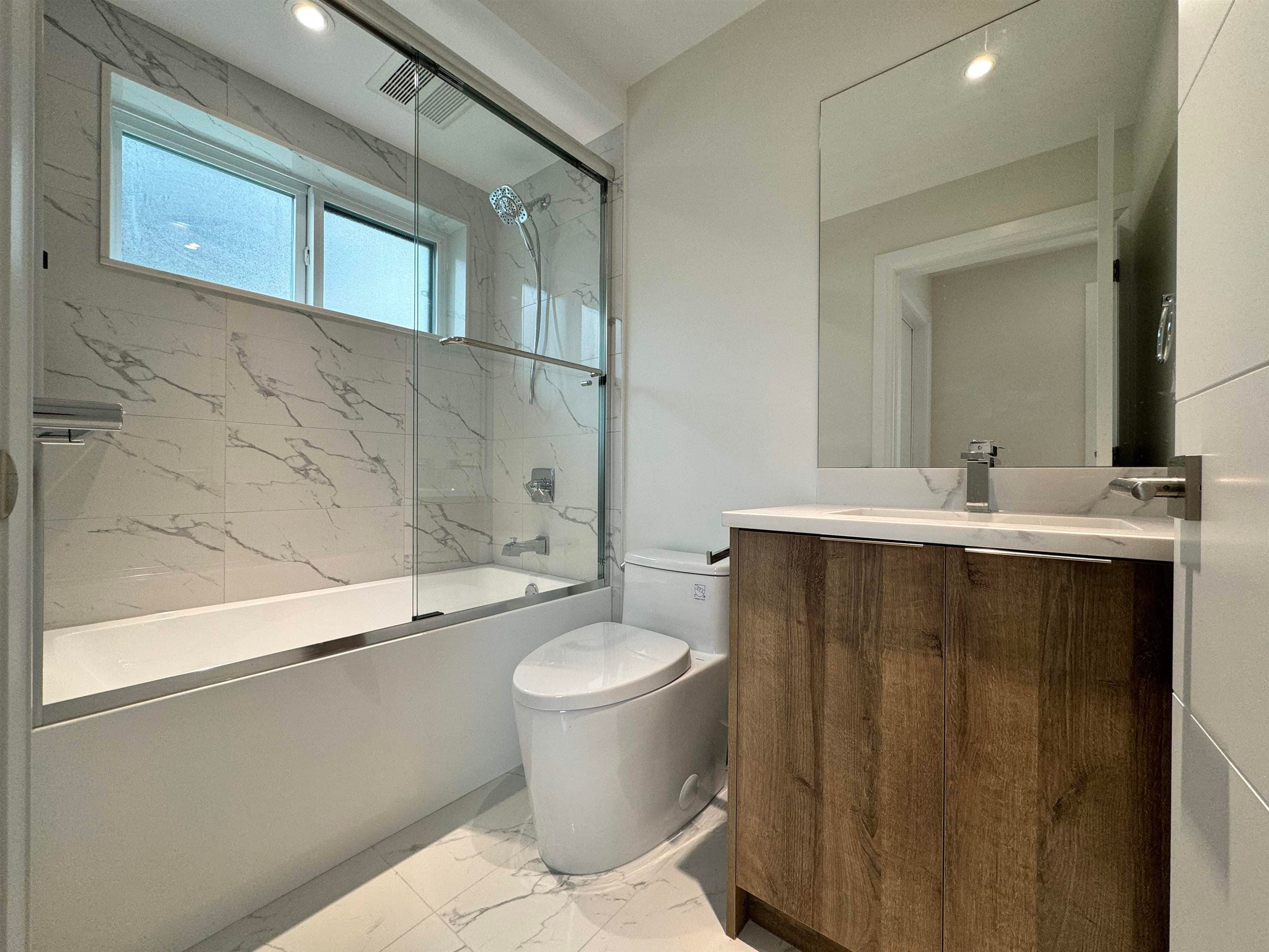 3830 Kootenay Street, Vancouver, V5R 0B5 — photo 4