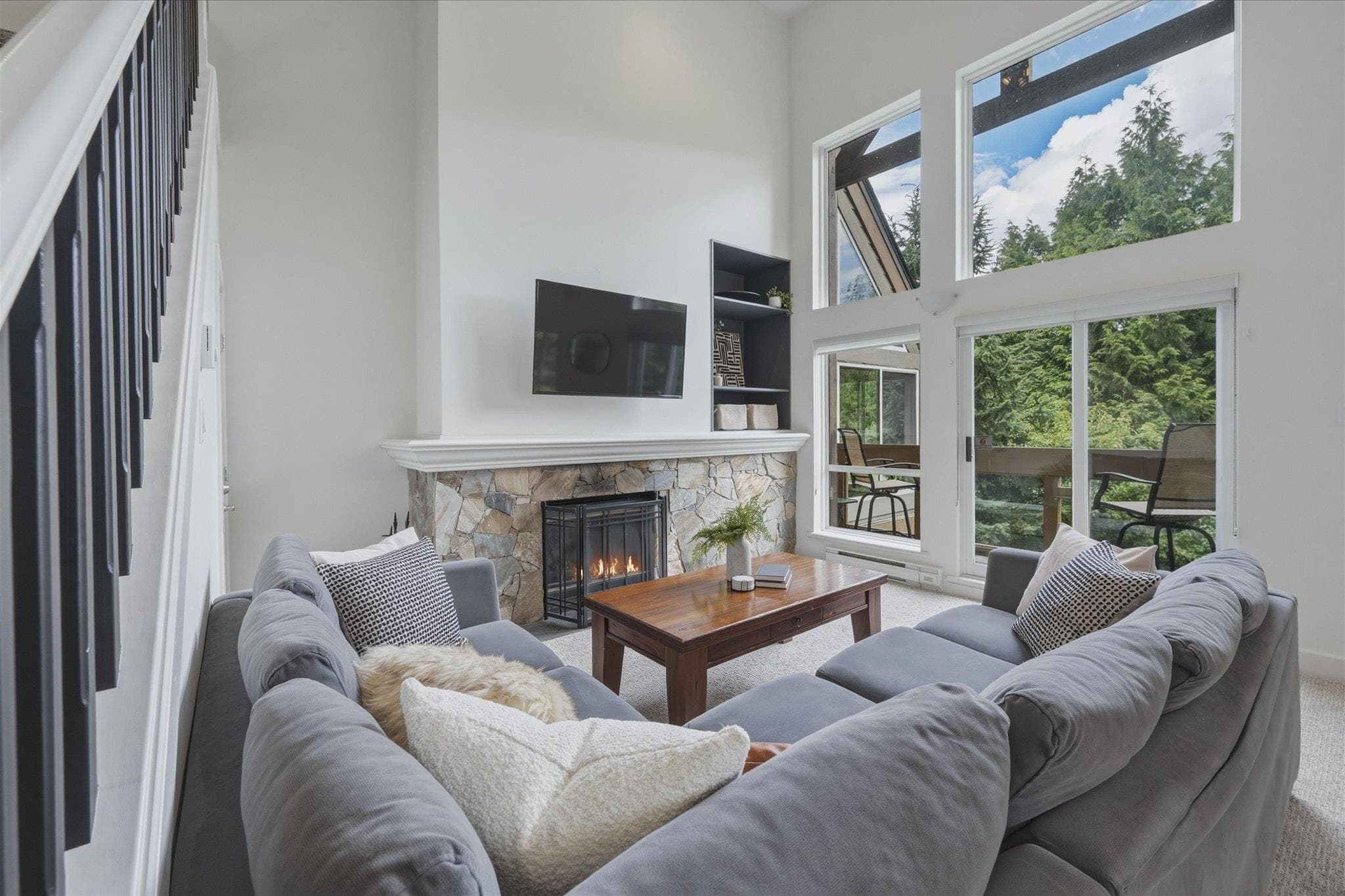 28 - 4628 Blackcomb Way, Whistler, V0N 1B4 — photo 2