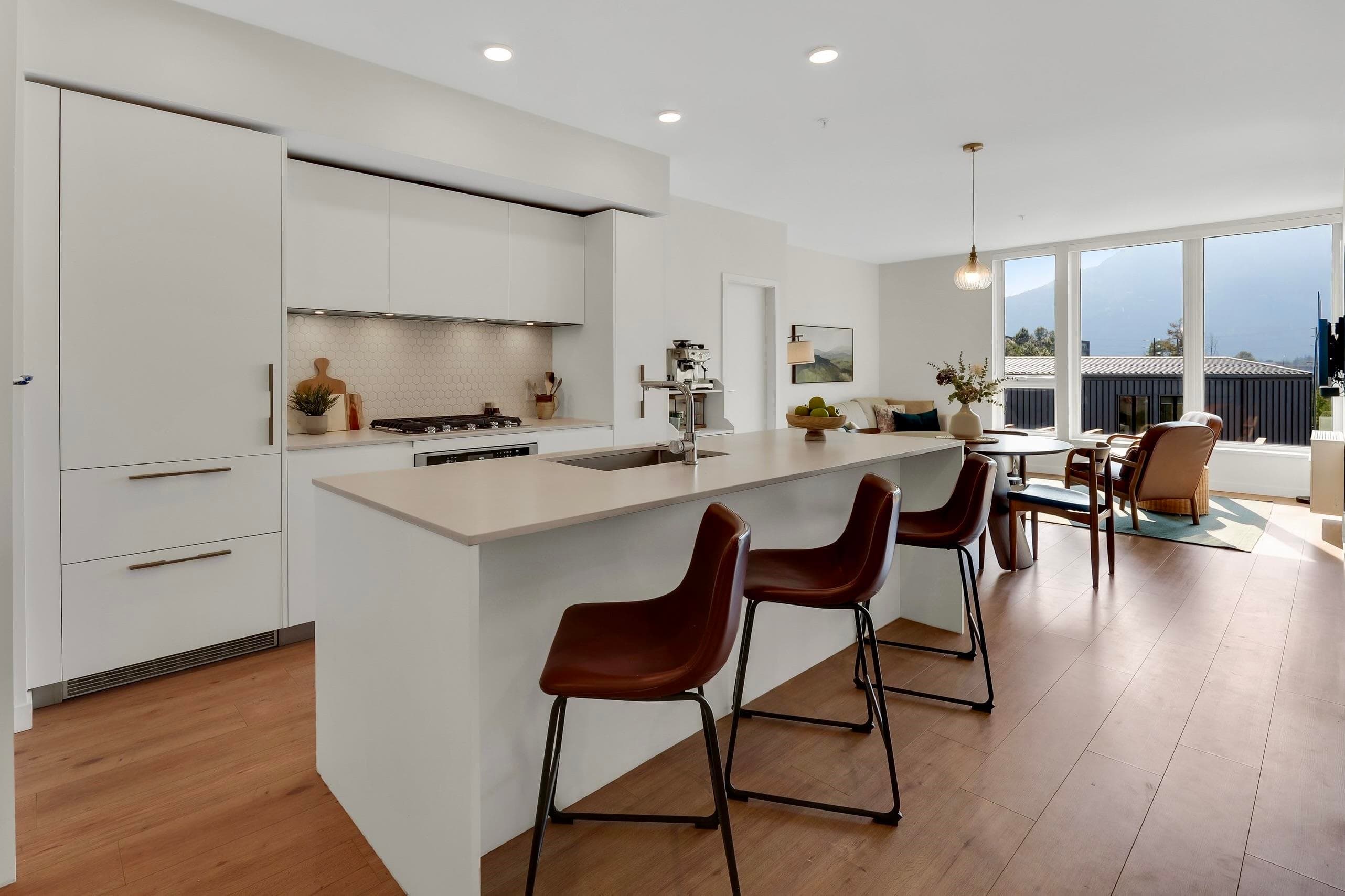 313 - 1506 Scott Crescent, Squamish, V8B 1G4 — photo 2