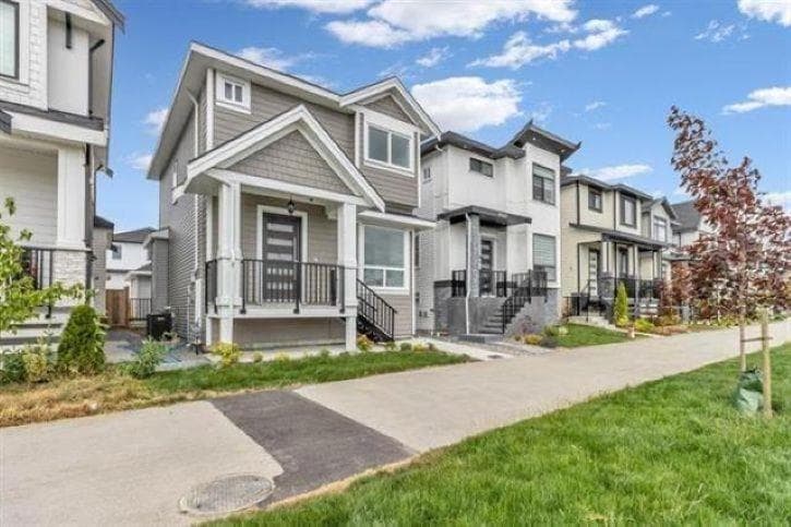 19415 70 Avenue, Surrey, V4N 1N2 — photo 2