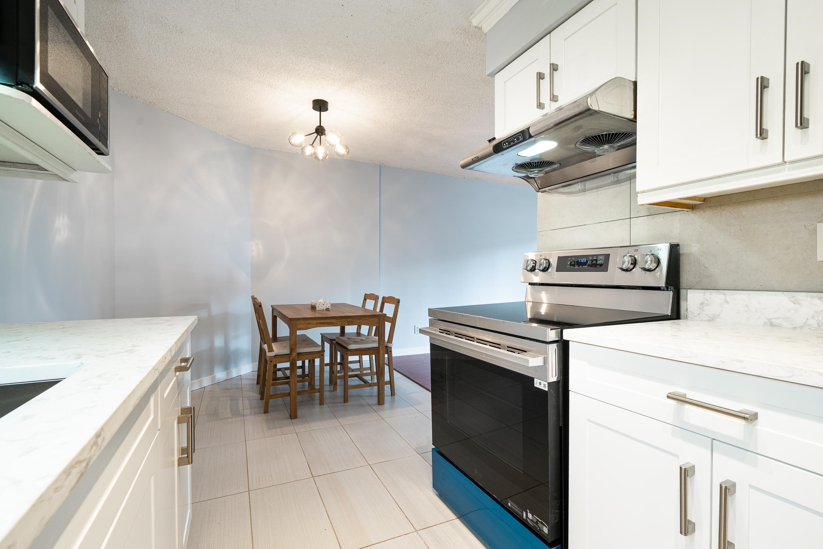 215 - 5932 Patterson Avenue, Burnaby, V5H 4B4 — photo 5