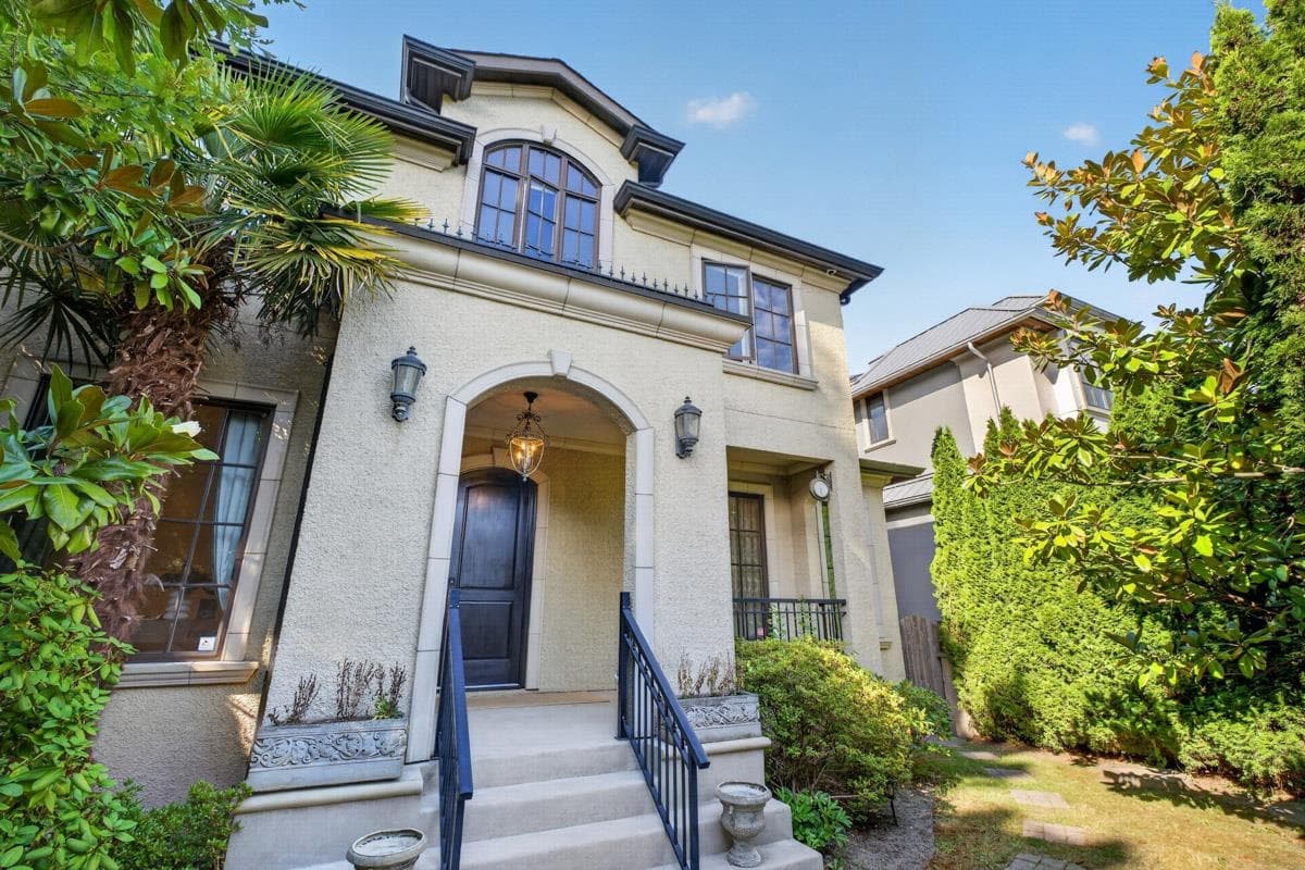 4339 W 9th Avenue, Vancouver, V6R 2C8 — photo 2