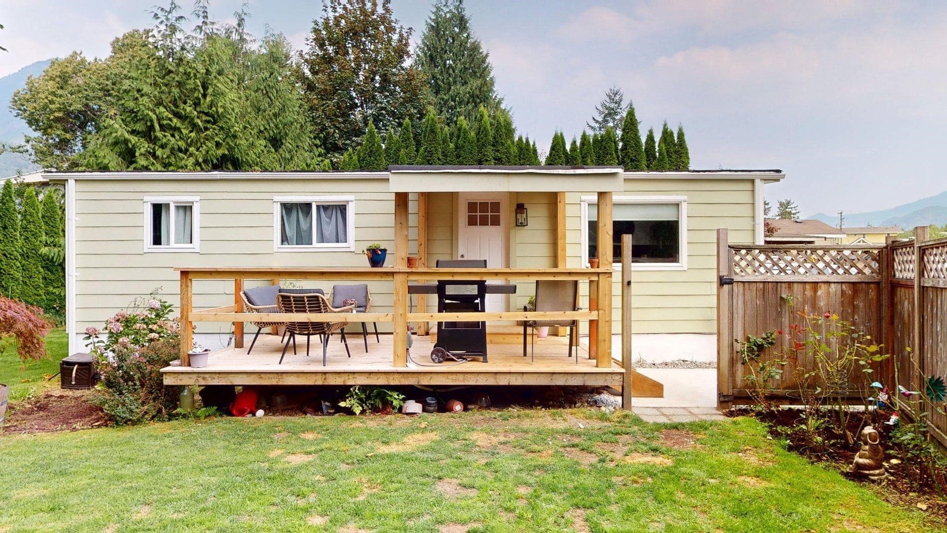 8 - 39884 Government Road, Squamish, V8B 0B1 — photo 1