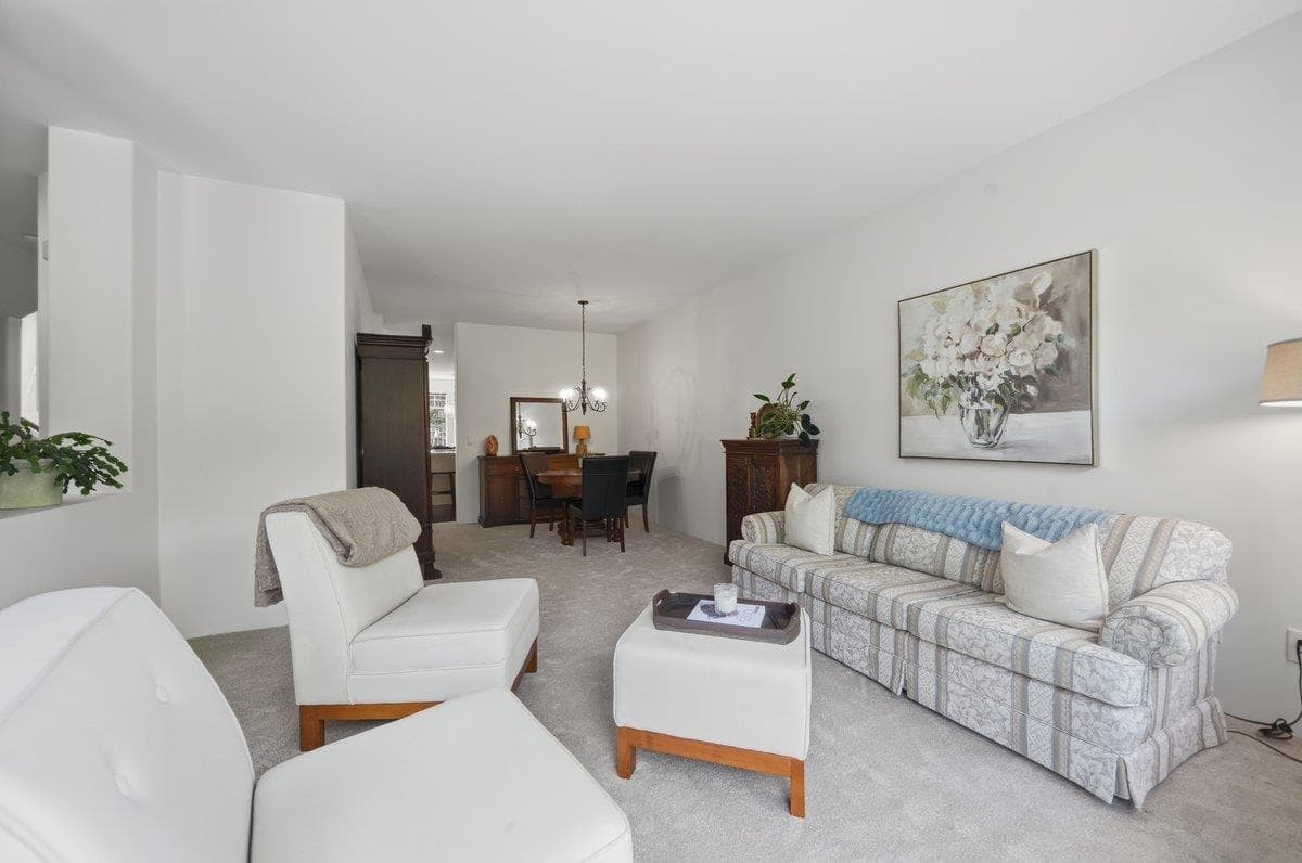 1983 Parkway Boulevard, Coquitlam, V3E 3J8 — photo 4