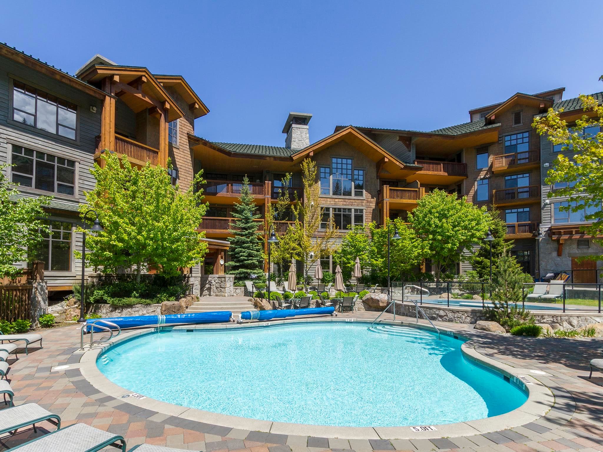 416 - 2202 Gondola Way, Whistler, V8E 0M7 — photo 1