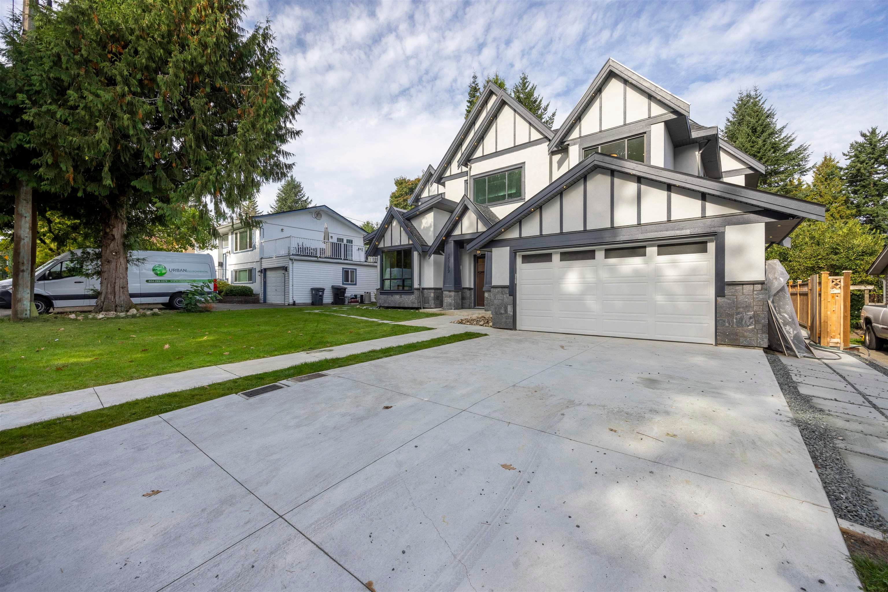 15799 Mcbeth Road, Surrey, V4A 1X9 — photo 2
