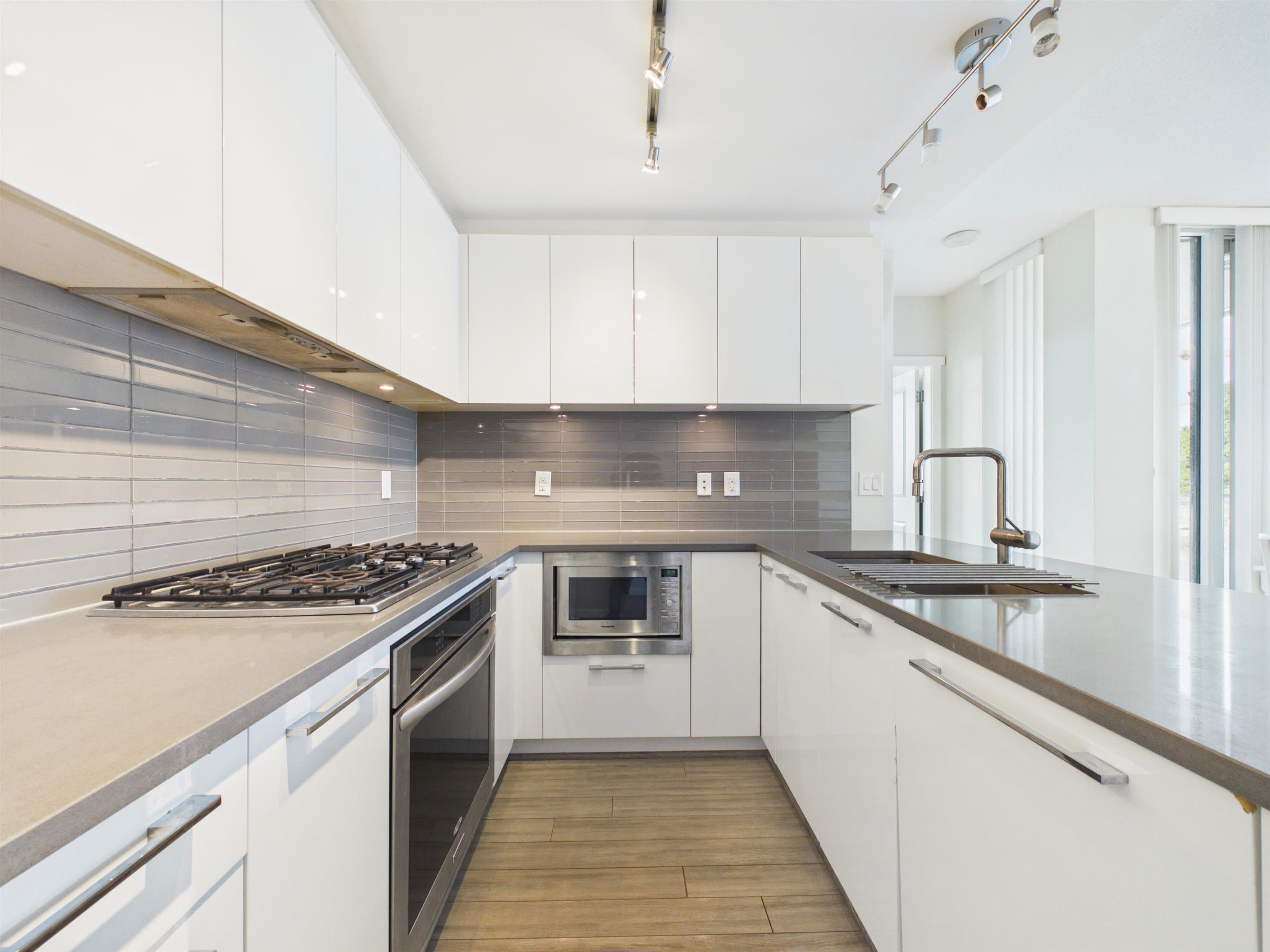 505 - 6658 Dow Avenue, Burnaby, V5H 0C7 — photo 3