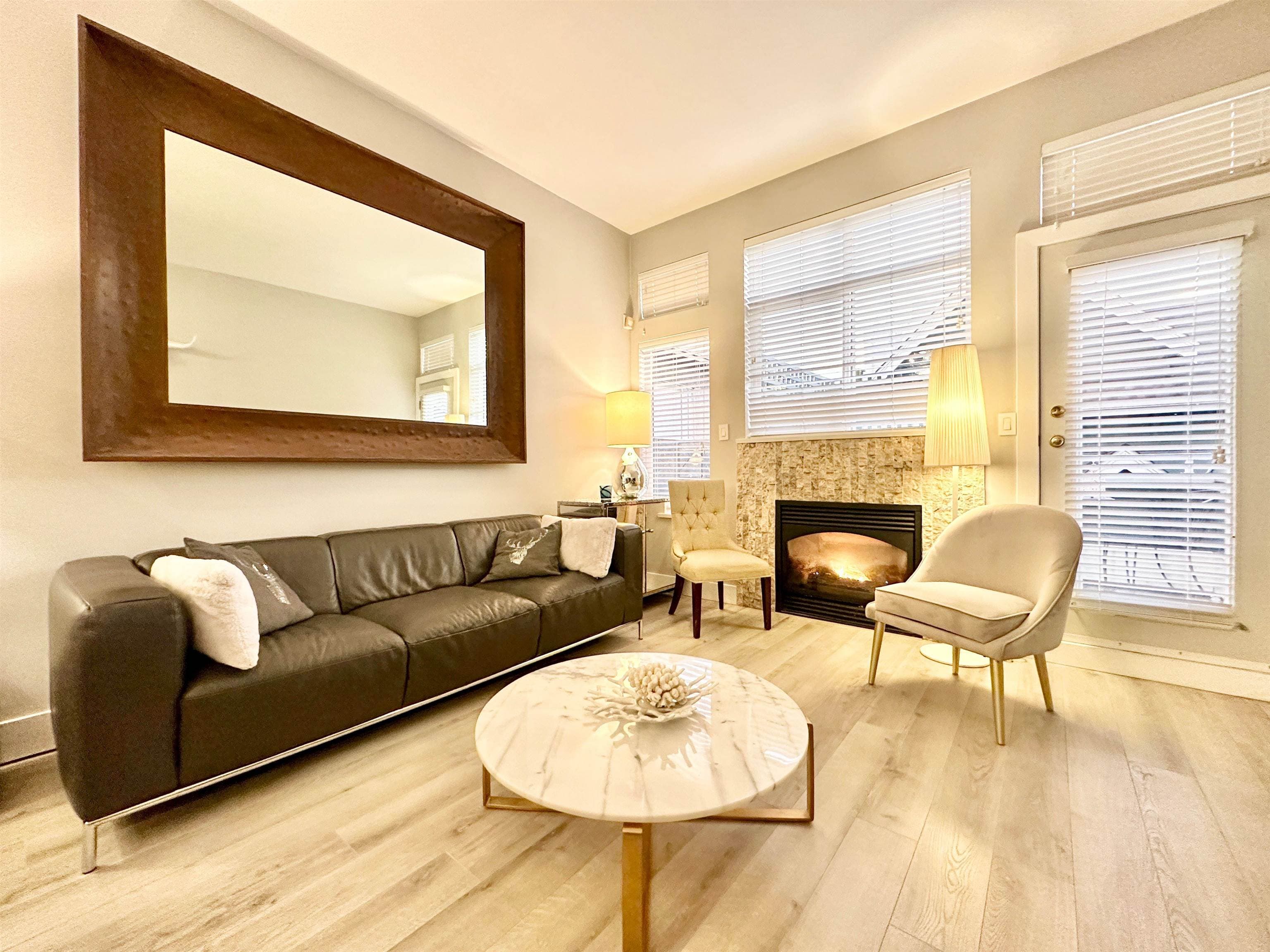 D - 136 W 4th Street, Vancouver, V7M 1H5 — photo 3