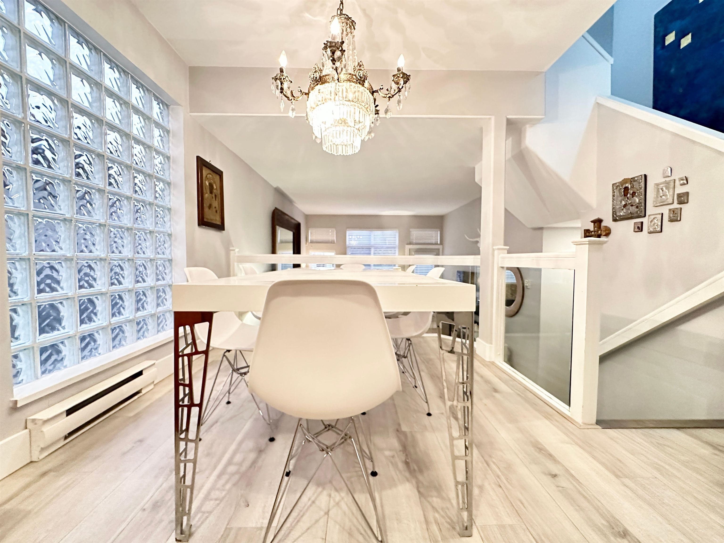 D - 136 W 4th Street, Vancouver, V7M 1H5 — photo 5