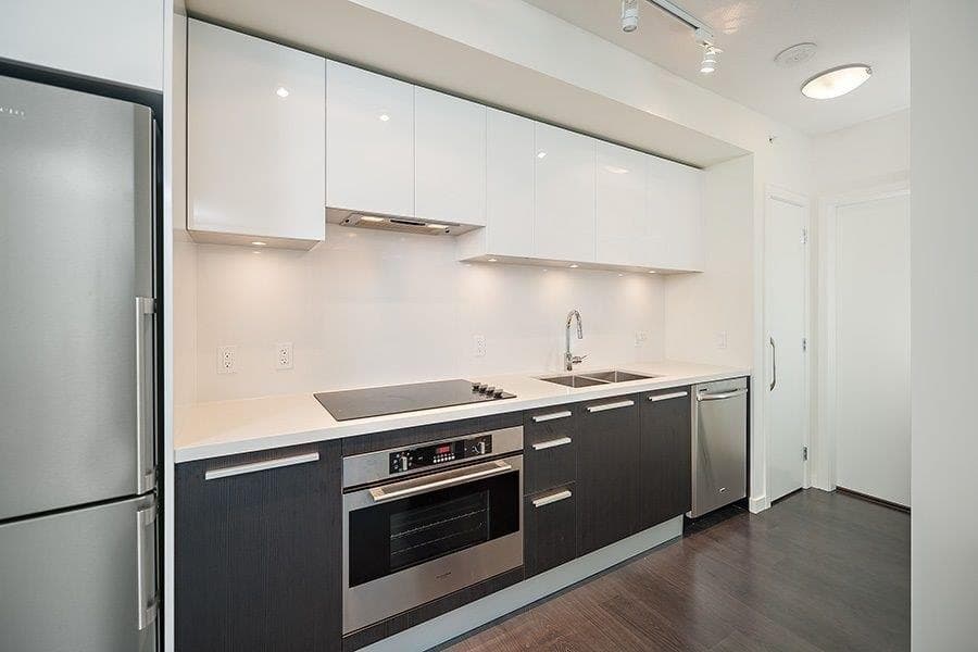 5001 - 6333 Silver, Burnaby, V5H 0C3 — photo 2