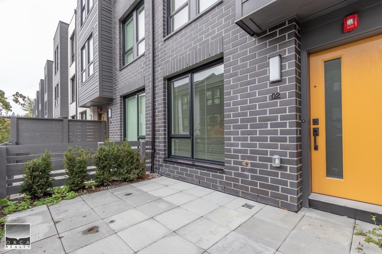 2 - 9278 Slopes Mews, Burnaby, V5A 0G1 — photo 2