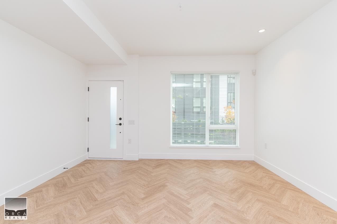 2 - 9278 Slopes Mews, Burnaby, V5A 0G1 — photo 4