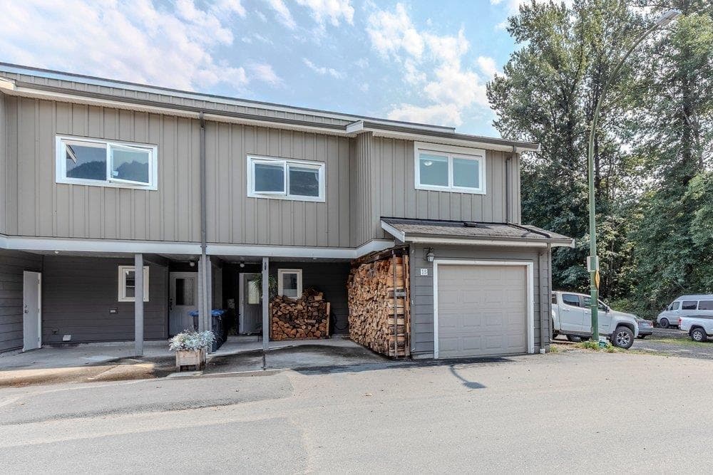 15 - 39752 Government Road, Squamish, V8B 0G3 — photo 1