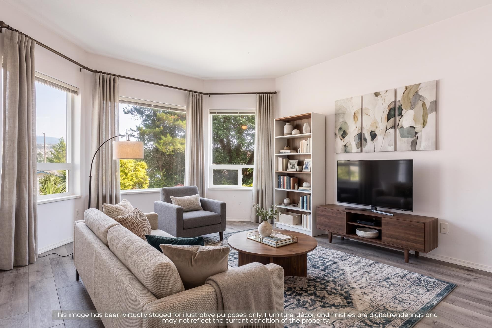 5728 Trail Avenue, Sechelt, V7Z 0L8 — photo 3