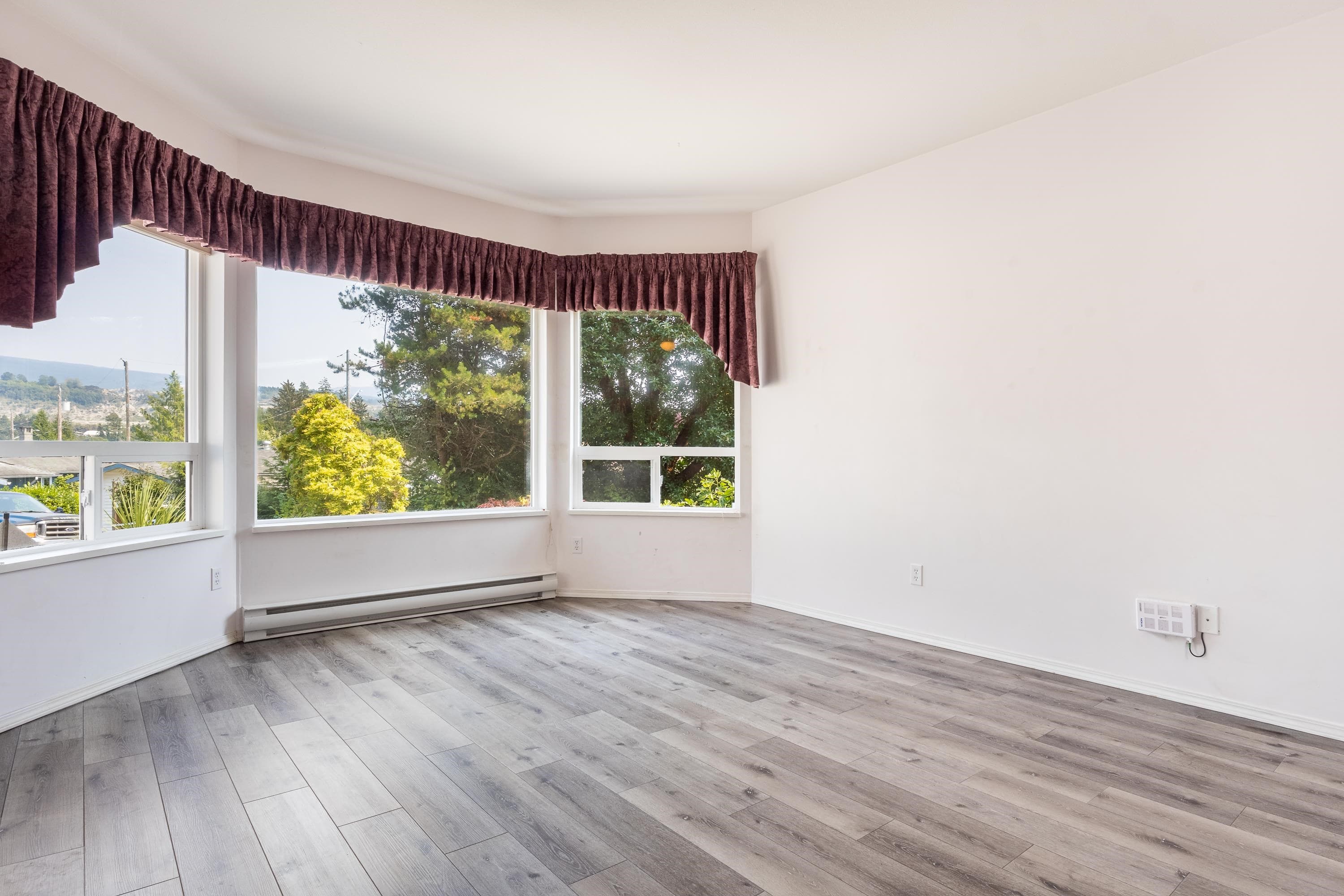 5728 Trail Avenue, Sechelt, V7Z 0L8 — photo 4