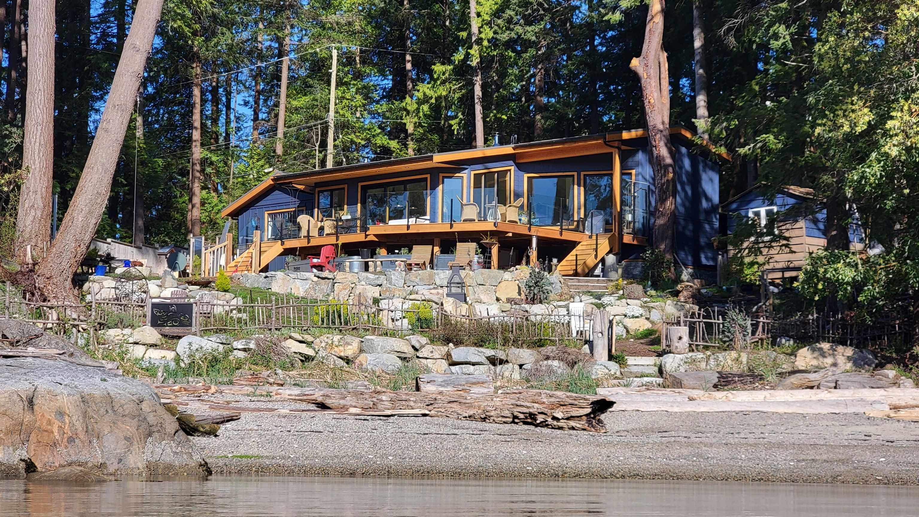 9219 Hydaway Road, Halfmoon Bay, V7Z 1B4 — photo 3