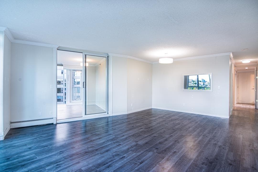 802 - 388 Drake Street, Vancouver, V6B 6A8 — photo 2