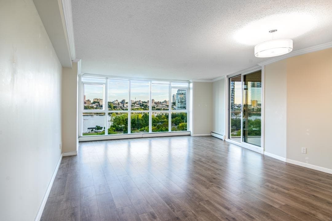 802 - 388 Drake Street, Vancouver, V6B 6A8 — photo 1