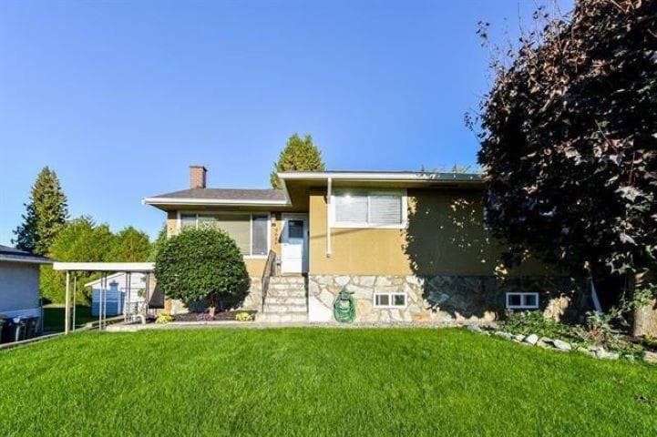 Lower - 9686 Princess Drive, Surrey