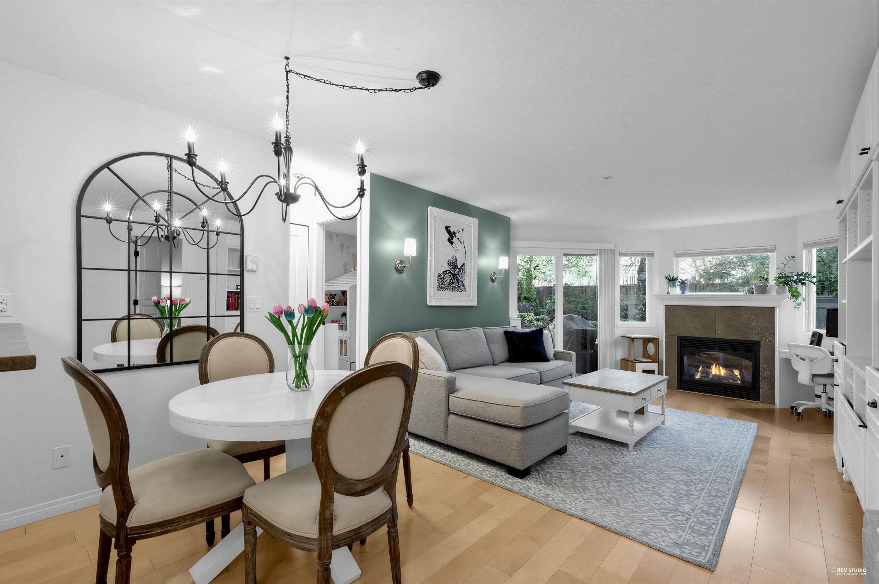 211 - 7139 18th Avenue, Burnaby, V3N 4Z3 — photo 1