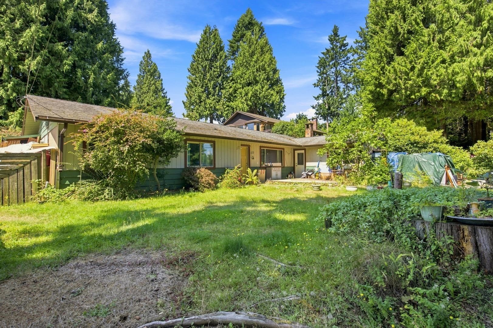 177 Pratt Road, Gibsons, V0N 1V3 — photo 1