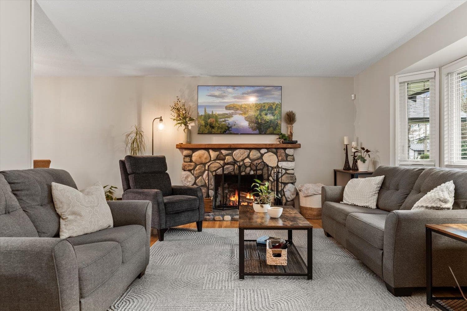 3712 Old Clayburn Road, Abbotsford, V3G 1H6 — photo 5