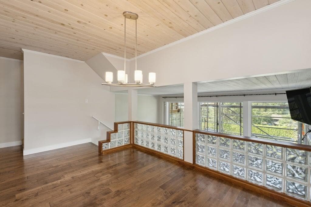 1056 Lillooet Road, North Vancouver, V7J 2H8 — photo 5