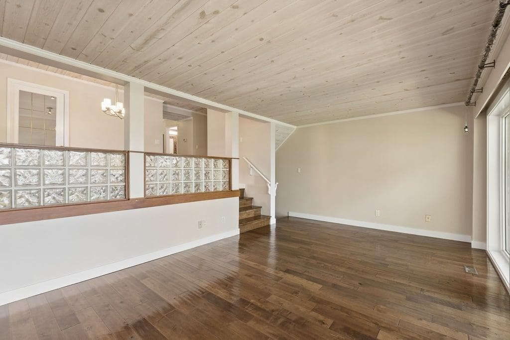 1056 Lillooet Road, North Vancouver, V7J 2H8 — photo 4