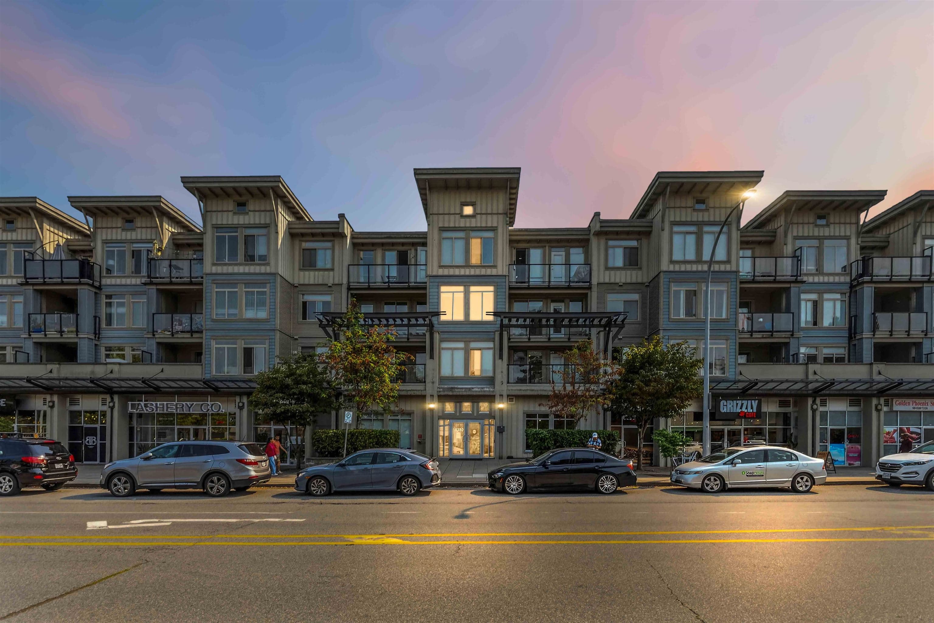 312 - 15380 102a Avenue, Surrey, V3R 0B3 — photo 1