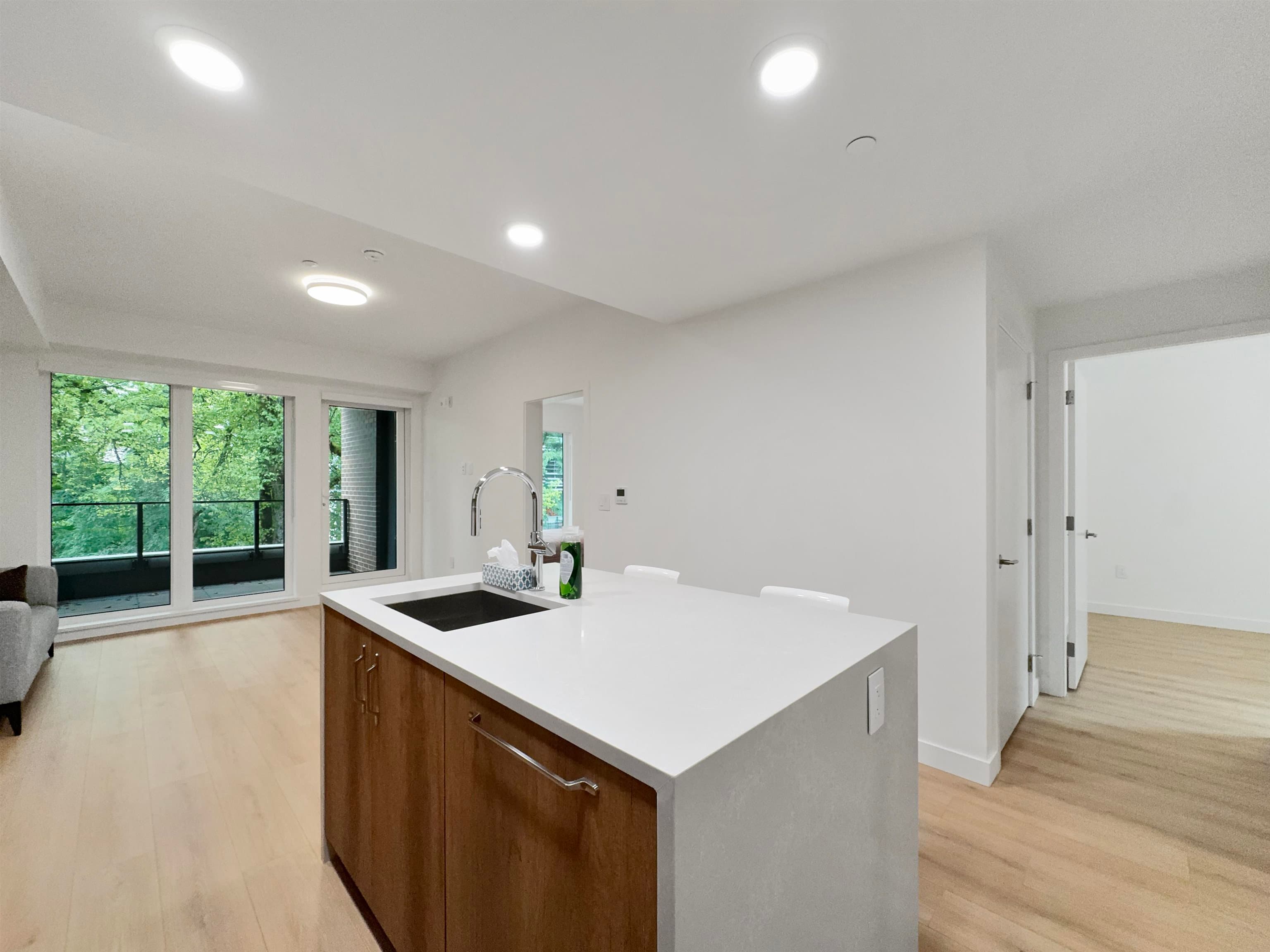3xx - 133 W 49th Avenue, Vancouver, V5Y 0P8 — photo 5