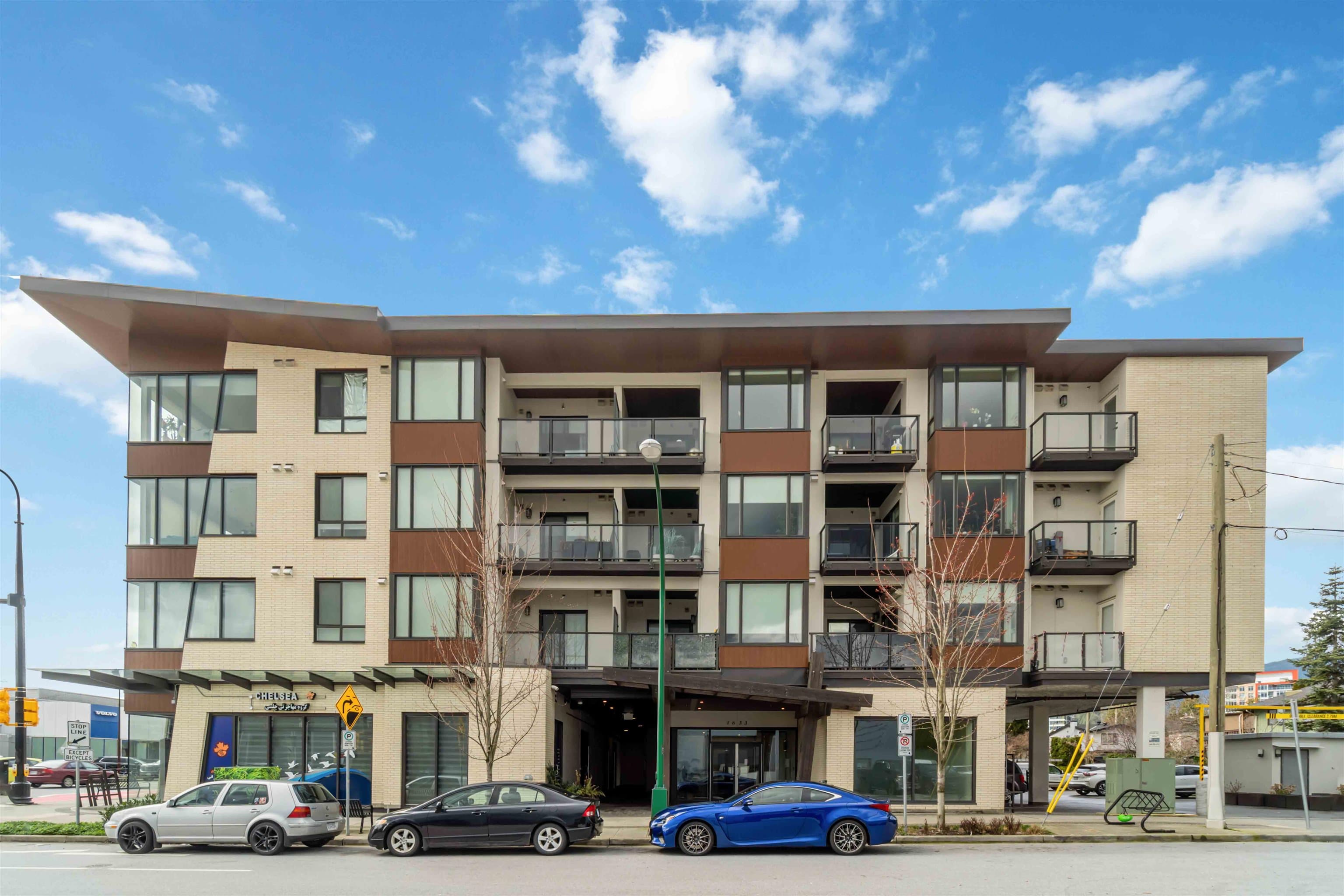 409 - 1633 Tatlow Avenue, North Vancouver, V7P 2Z8 — photo 1