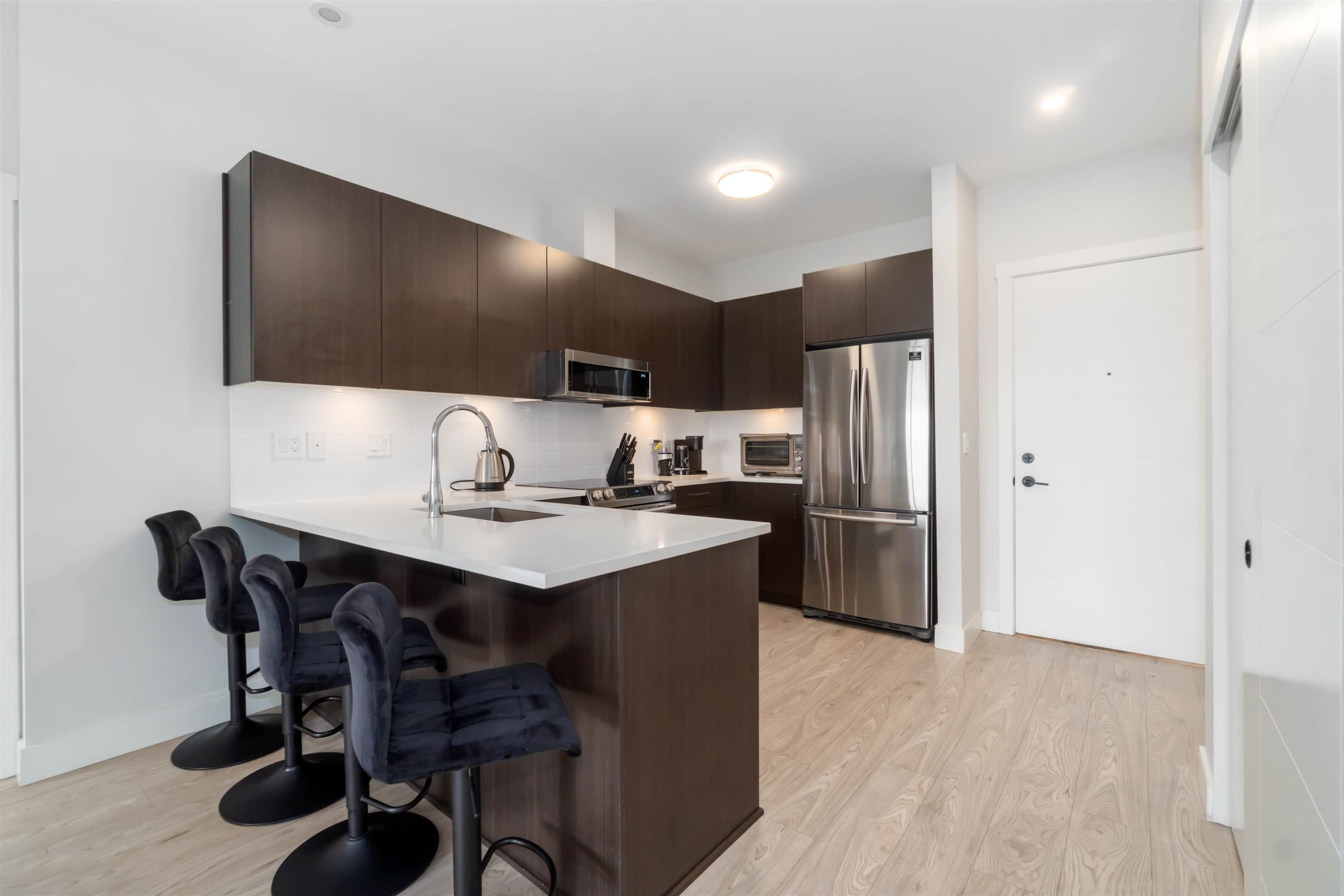 409 - 1633 Tatlow Avenue, North Vancouver, V7P 2Z8 — photo 5